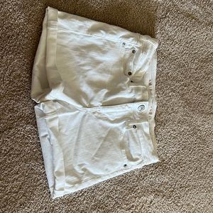 White American Eagle jean shorts.